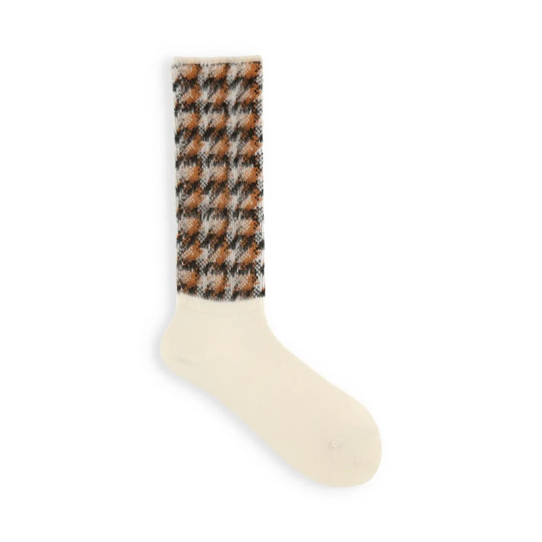 021140932 Jacquard Fluffy Houndstooth Crew Socks