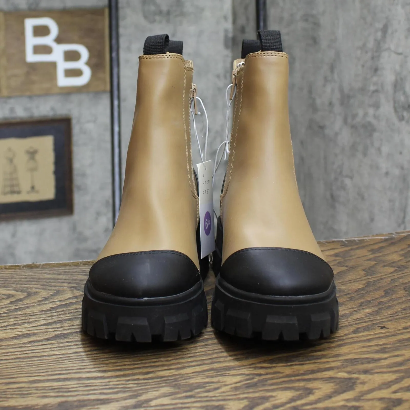 A New Day Women's Devan Winter Boots 88375422 Tan Brown 6.5M