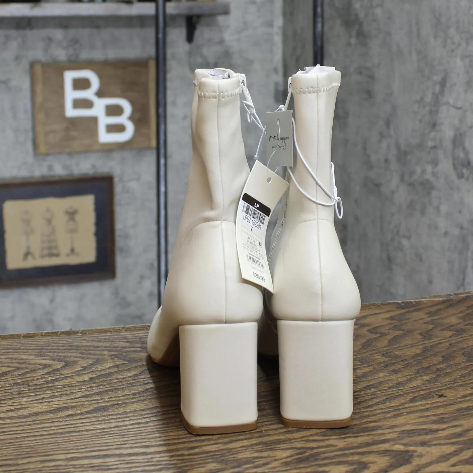 A New Day Women's Pippa Stretch Boots 87930379 Off White 7.5M