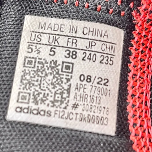 Adidas Dame 8 J Mr. Incredible Basketball Shoe HR1613 Big Kids size 5.5 Disney