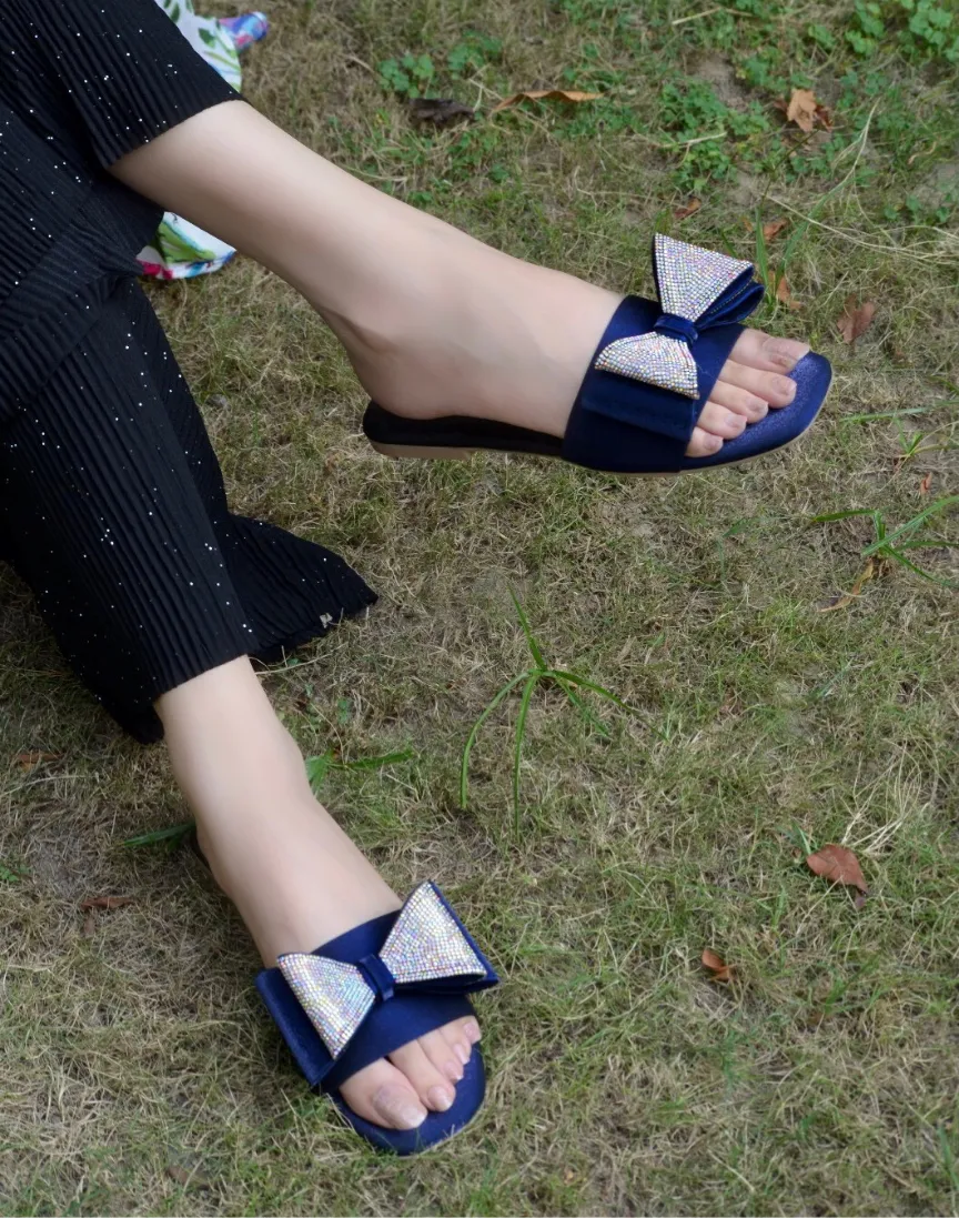 Celia Slides - Blue