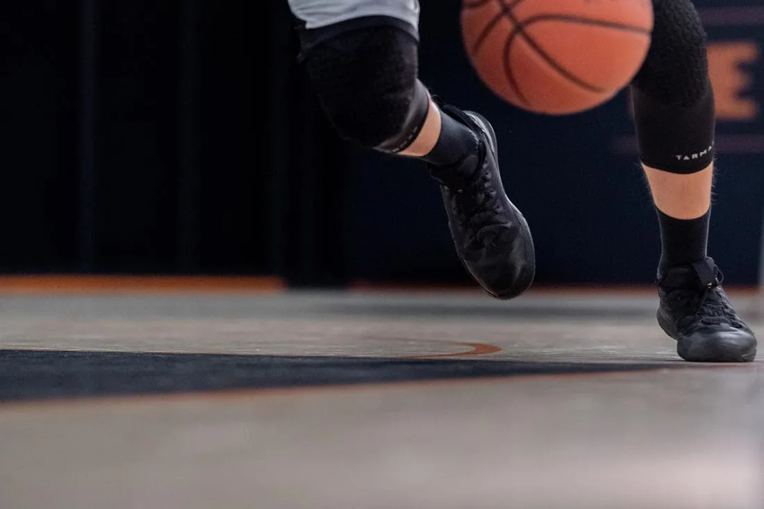 CHAUSSURES DE BASKETBALL TIGE BASSE HOMME/FEMME - FAST 500