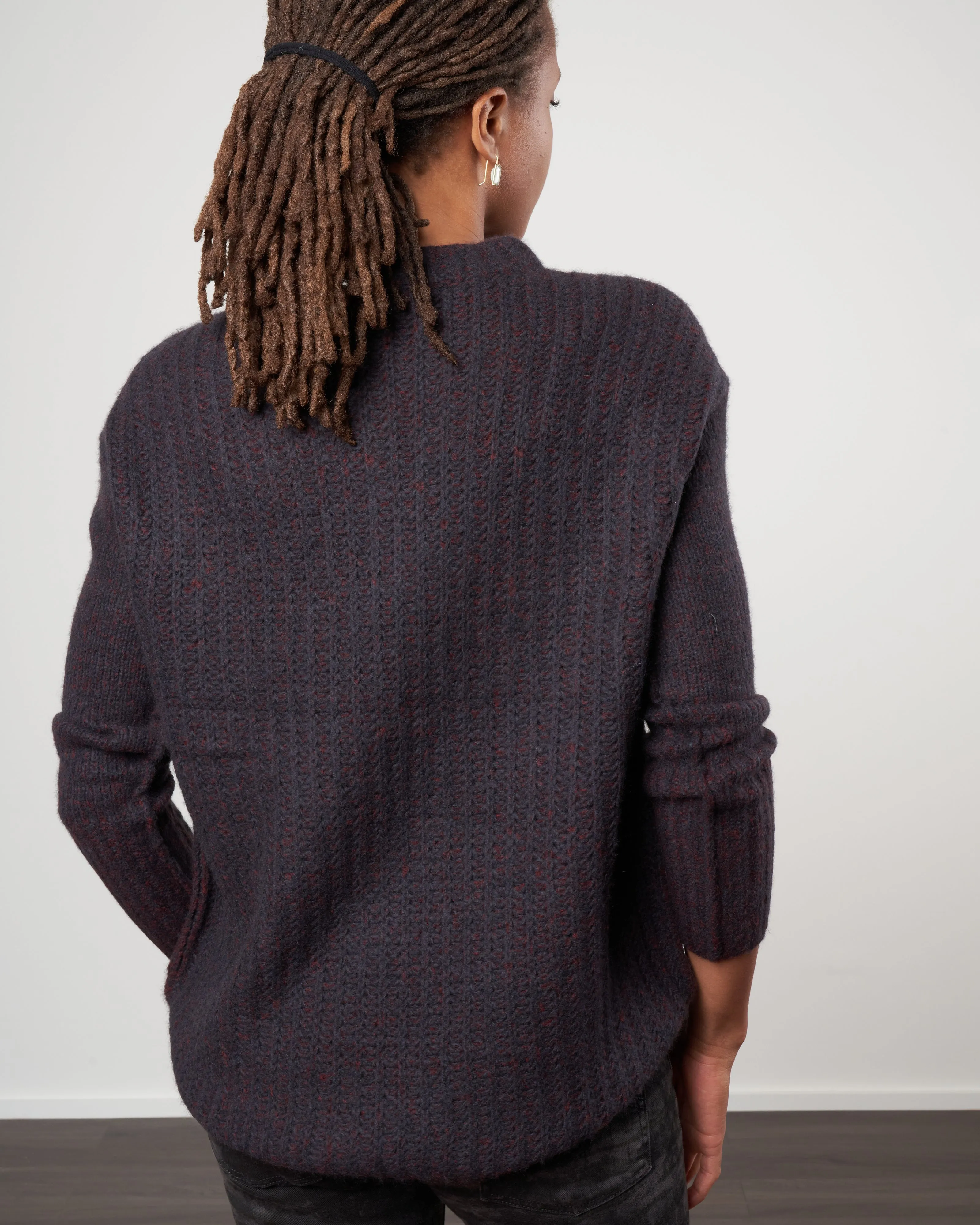 double dreamy cashmere crew - shiraz/black