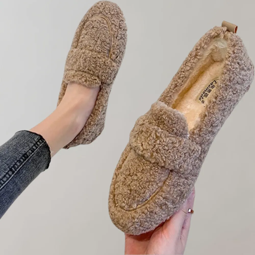 Elyn - Weicher Plüsch-Slipper für Damen
