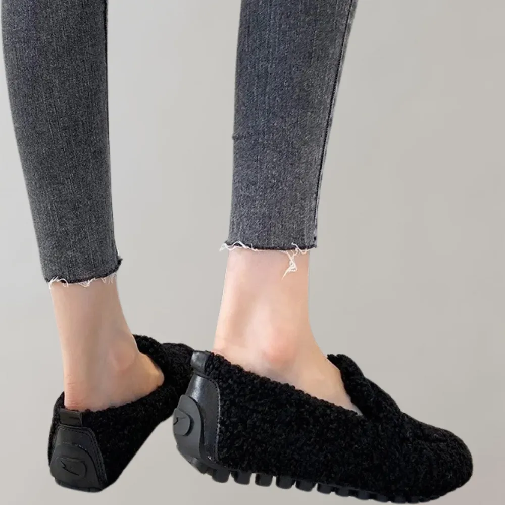 Elyn - Weicher Plüsch-Slipper für Damen
