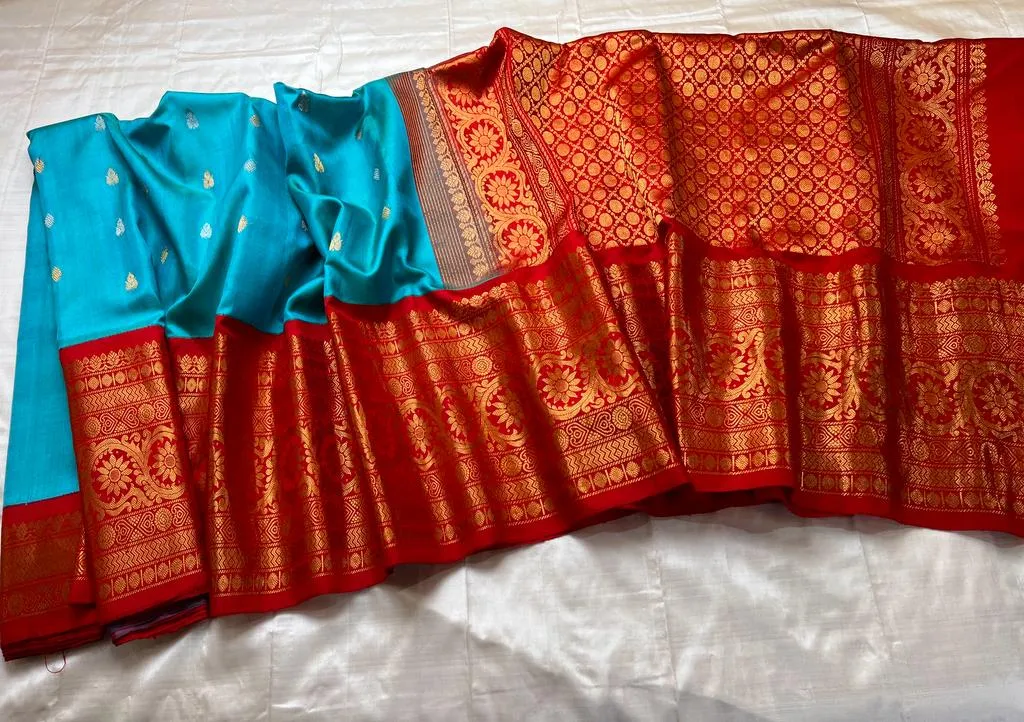 Gadwal Pure Silk Handloom Saree With Kuttu Temple Border