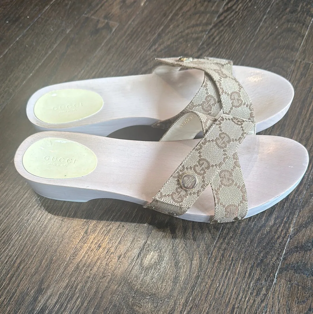 Gucci Canvas GG Supreme Wooden Cross Clog