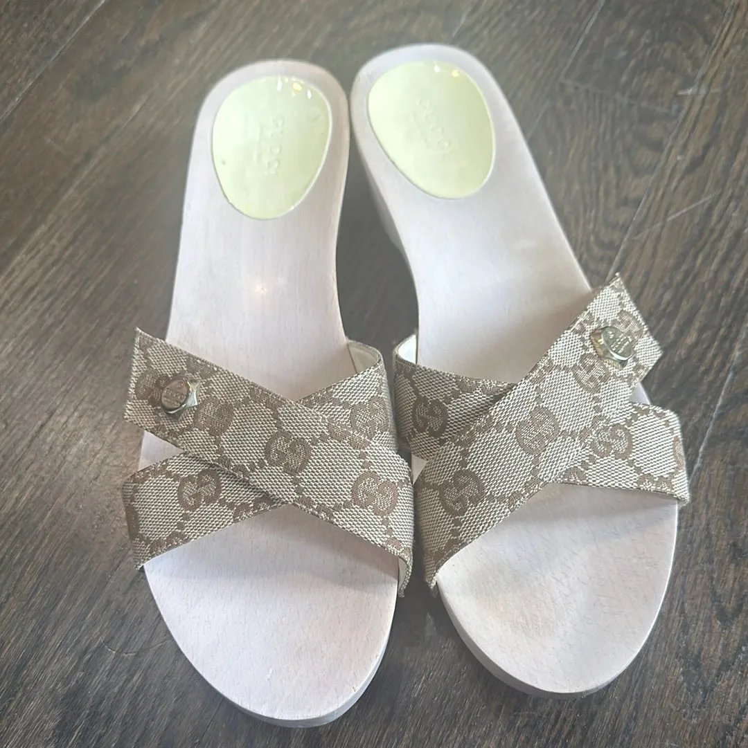 Gucci Canvas GG Supreme Wooden Cross Clog