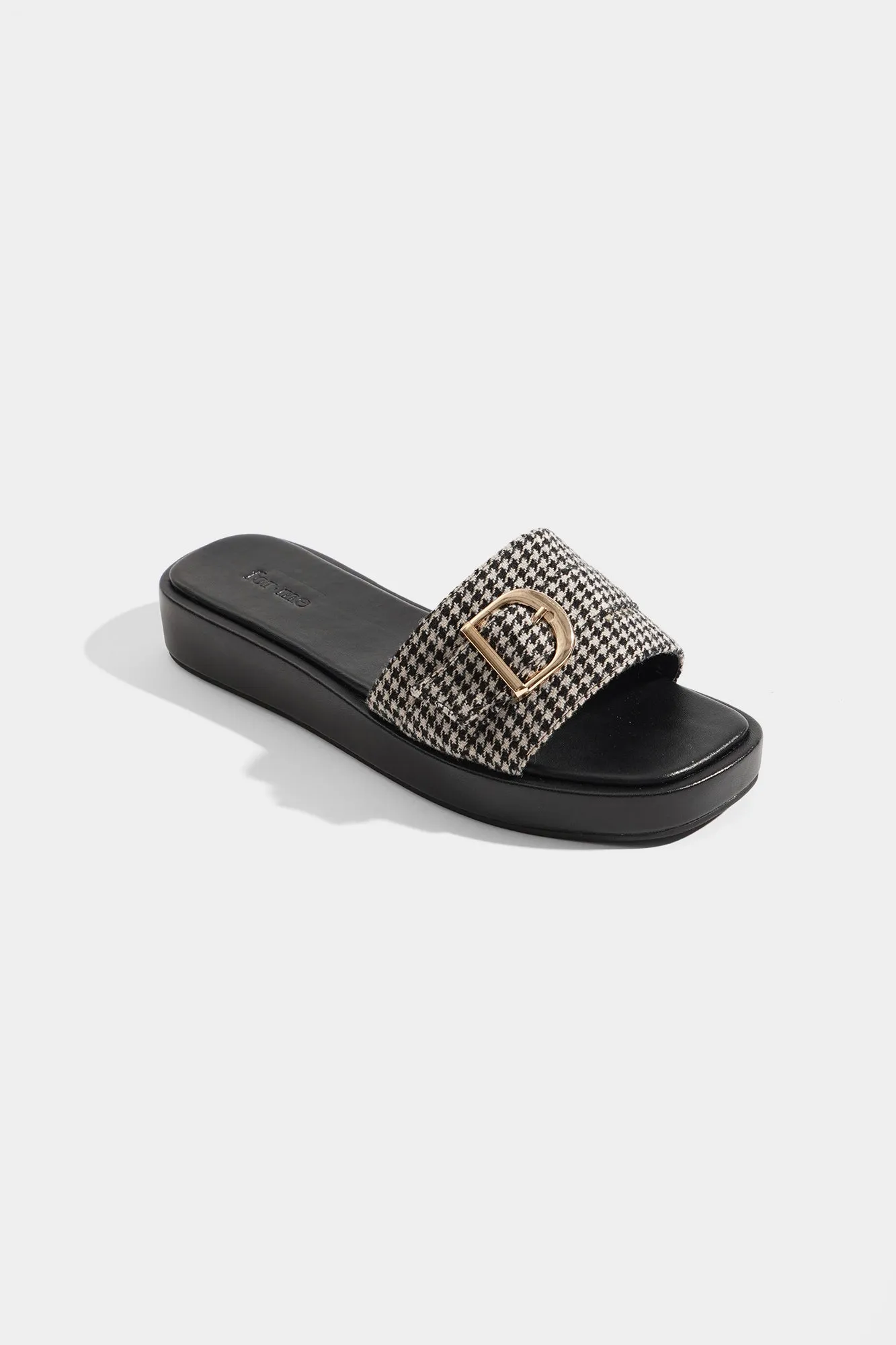 Houndstooth Round Toe Buckle Strap Sandals