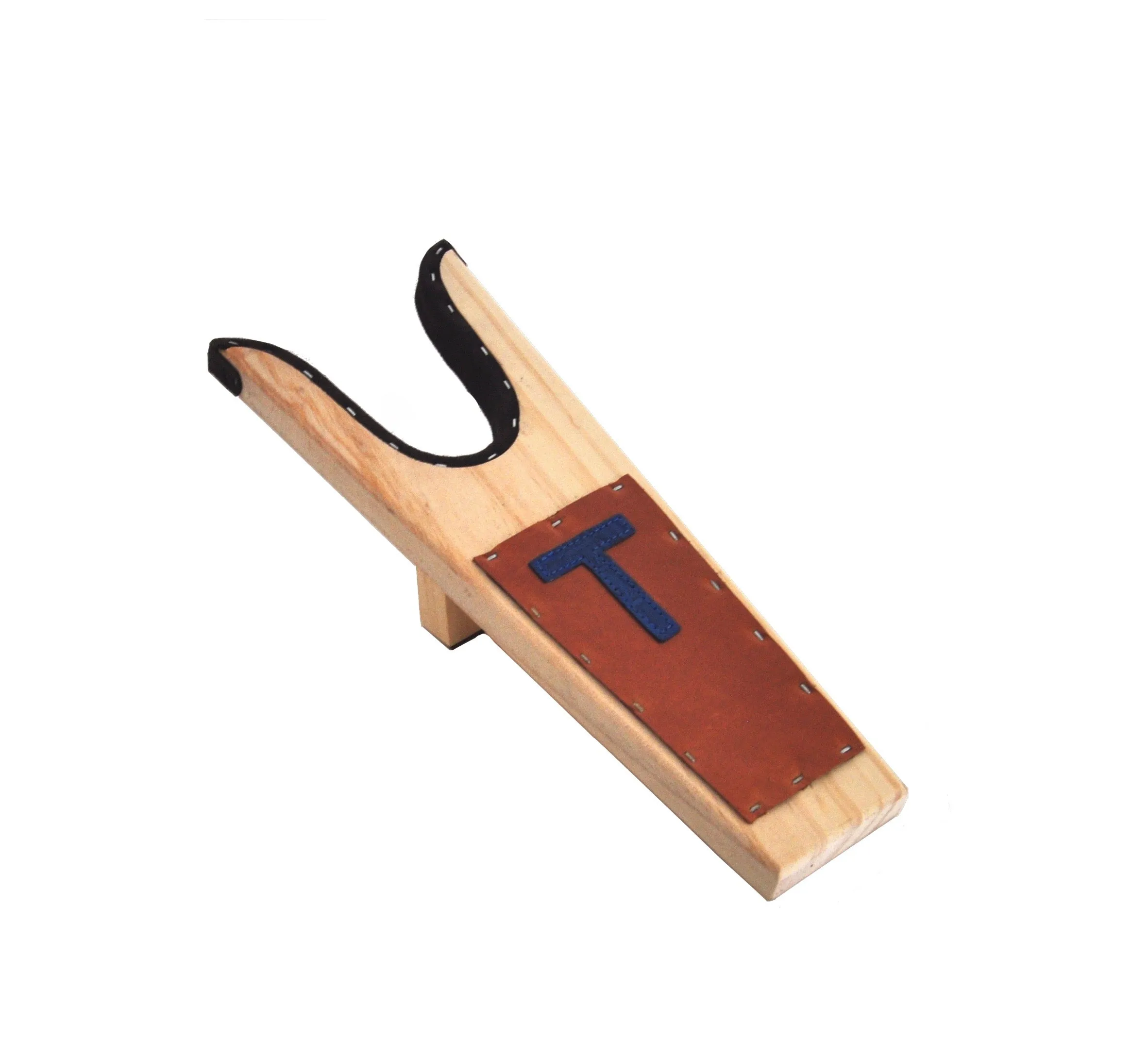 LETTER BOOT JACK - CONTRACT TANNING