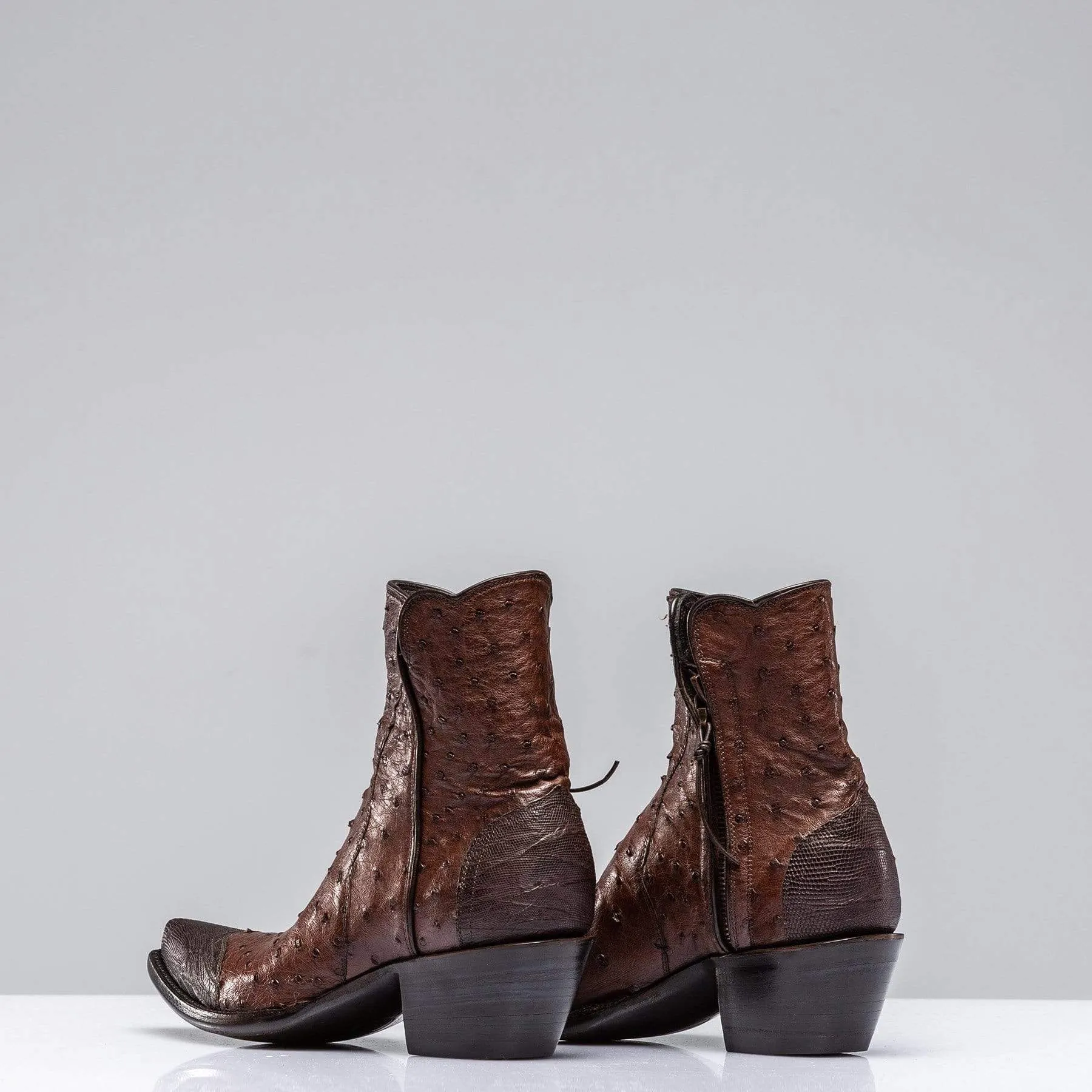 Ostrich Zorro In Tobacco