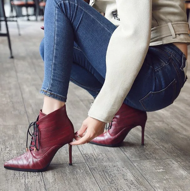Small Size Pointed Lace Up Boots AP96