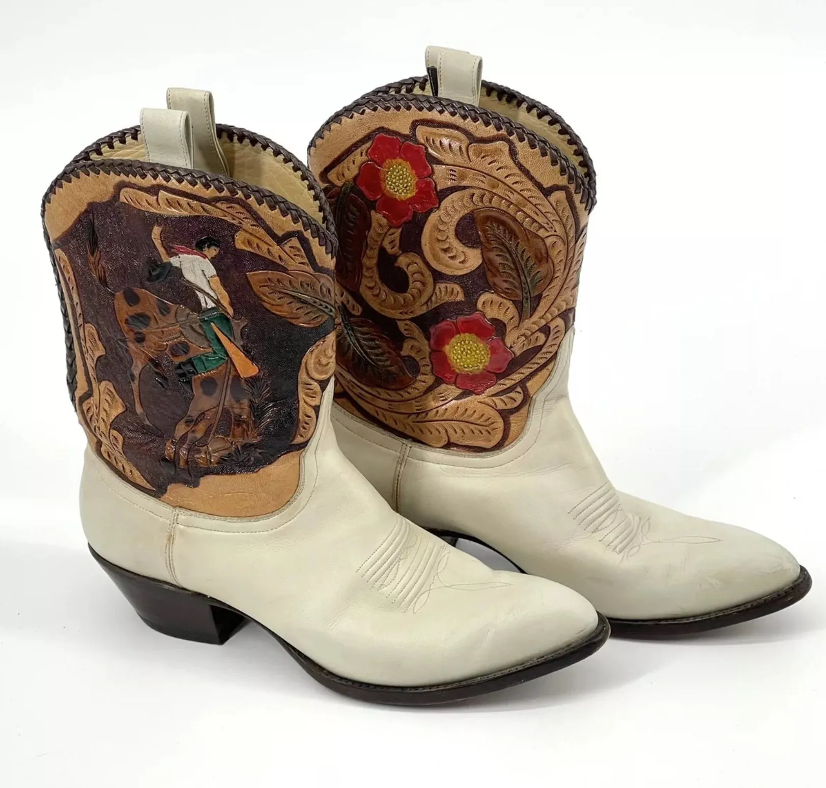 Super Rare Vintage Hand Tooled Boots 8.5B