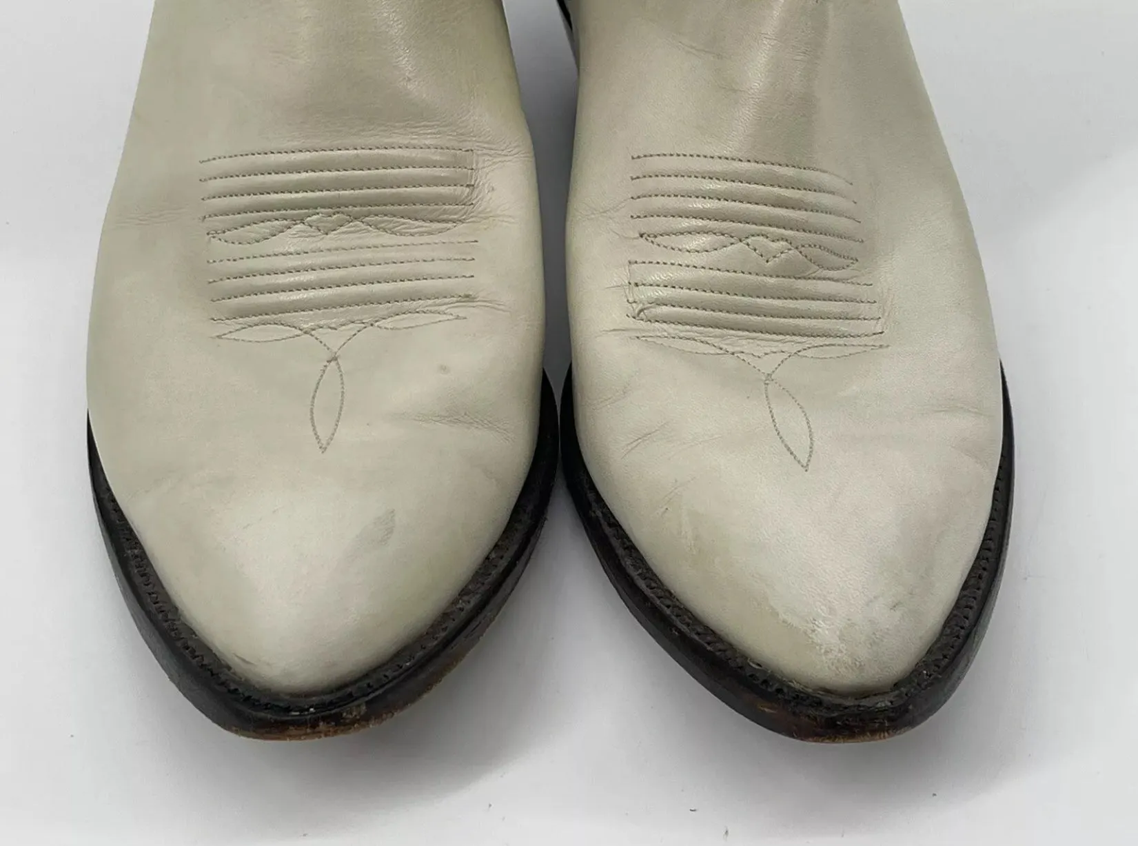 Super Rare Vintage Hand Tooled Boots 8.5B