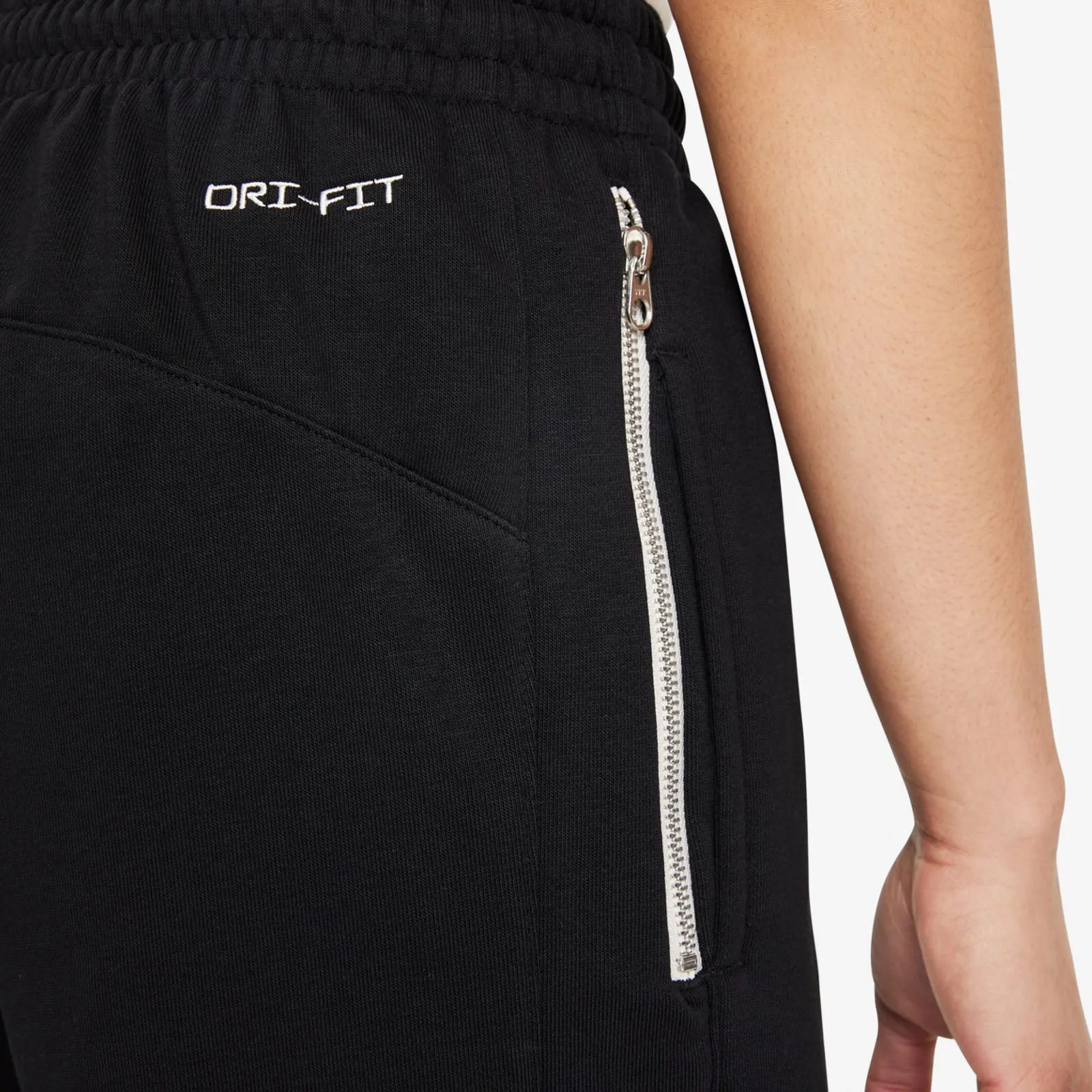 Swoosh Fly Standard Issue Women's Dri-FIT Pants - Black