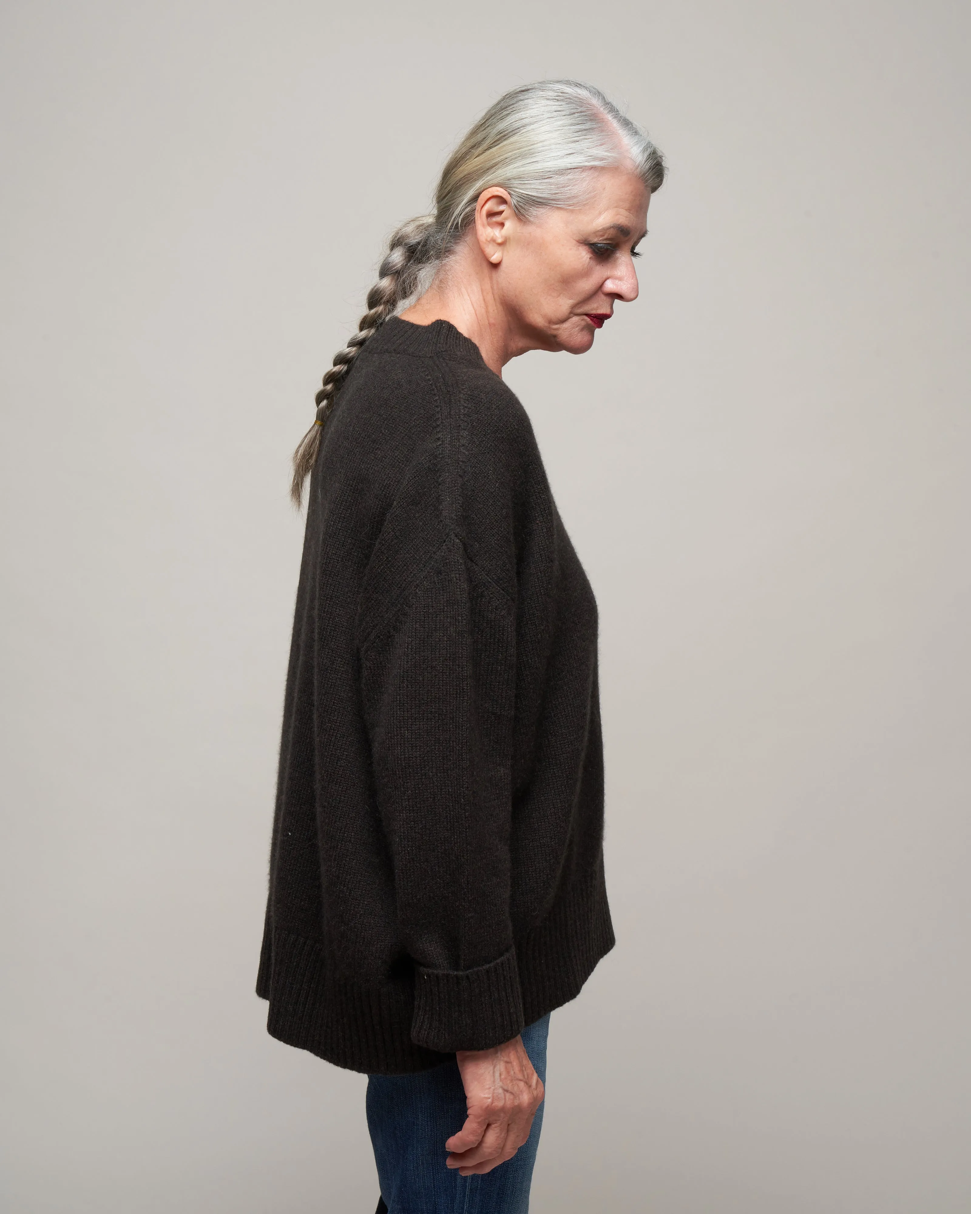 v-neck sweater - licorice